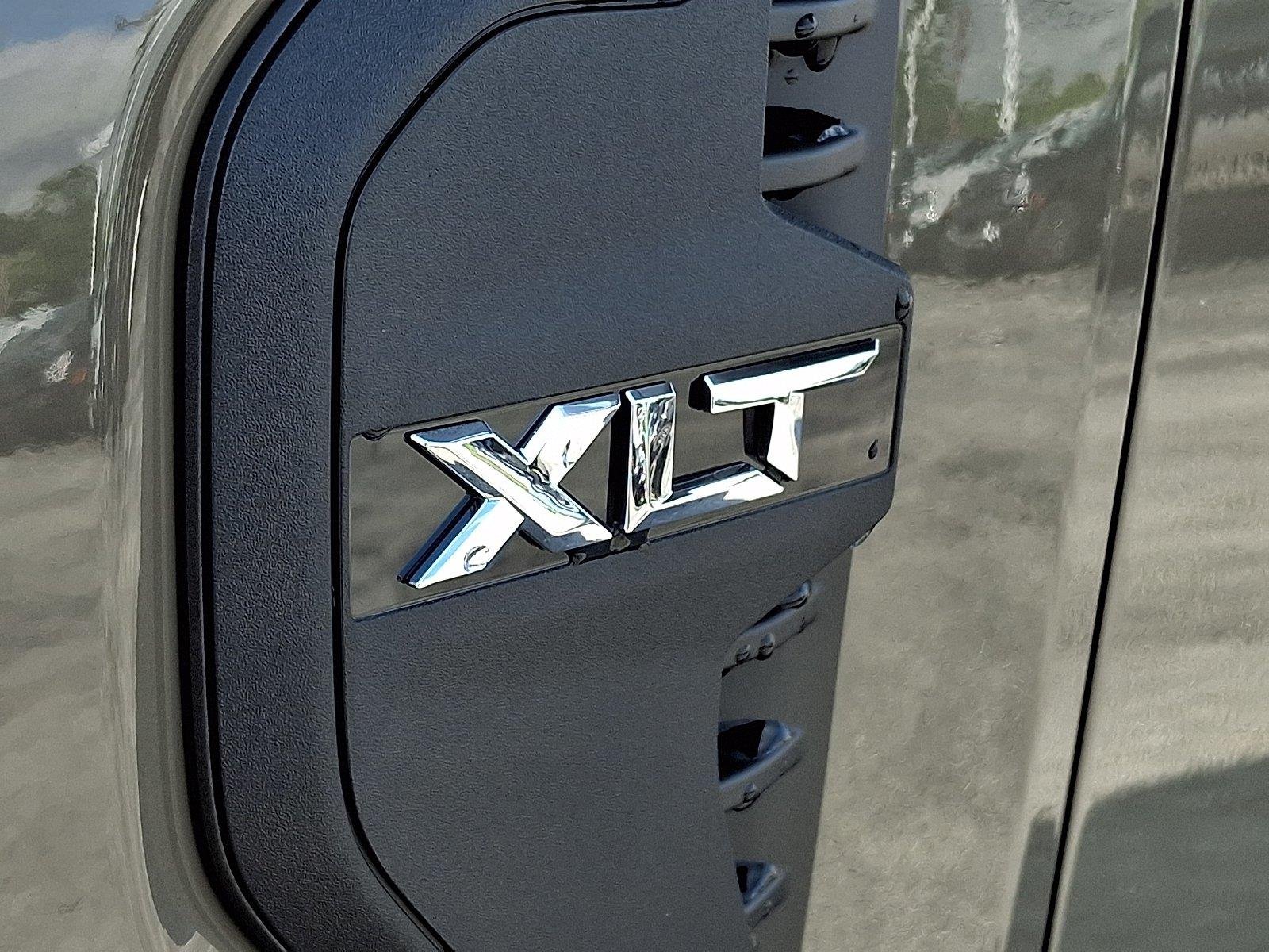 New 2026 Marsh Gray Ford XLT image 18