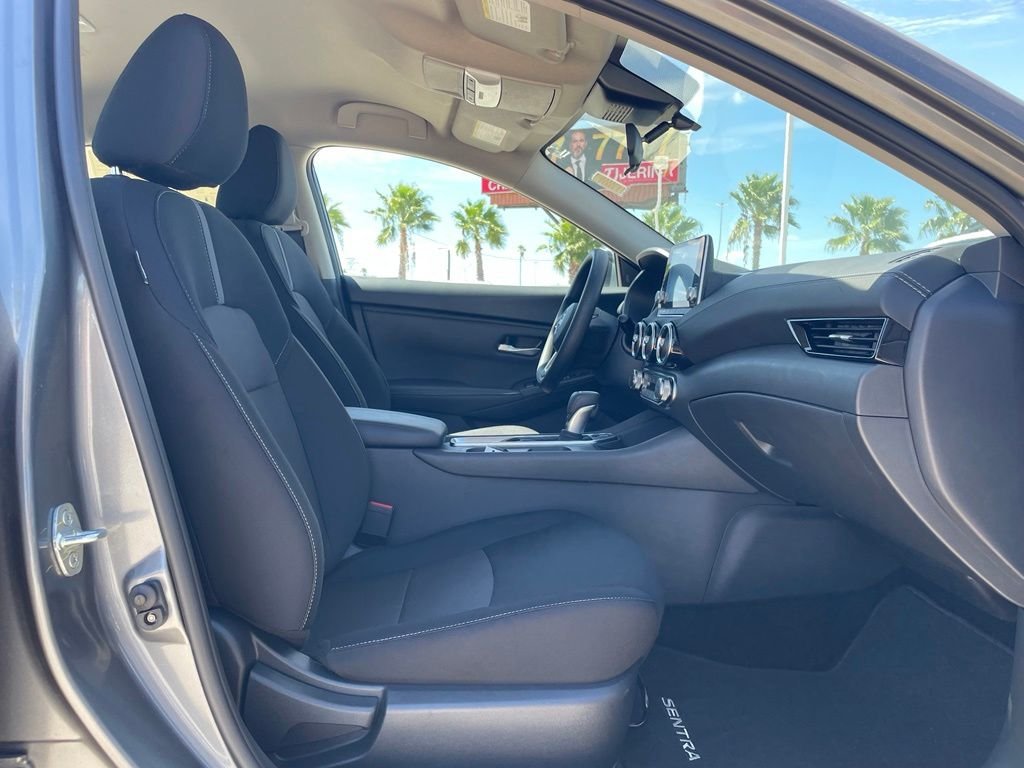 Used 2025 Gray Nissan SV image 21