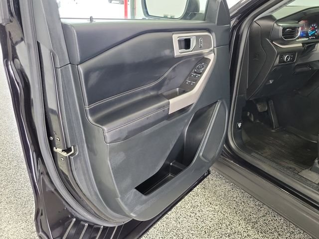 Certified Used 2023 Black Ford XLT image 6