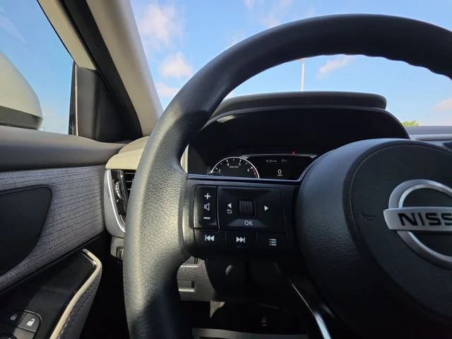 Used 2021 White Nissan SV image 11