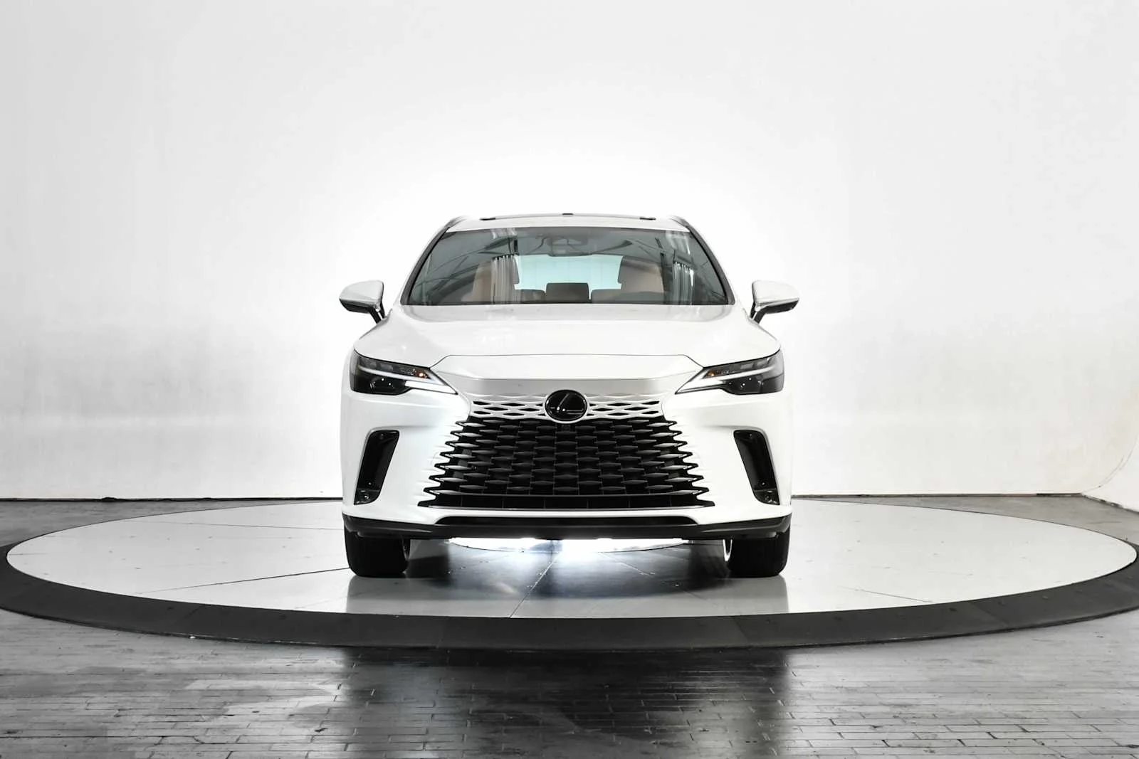 Used 2025 Eminent White Pearl Lexus Premium image 10
