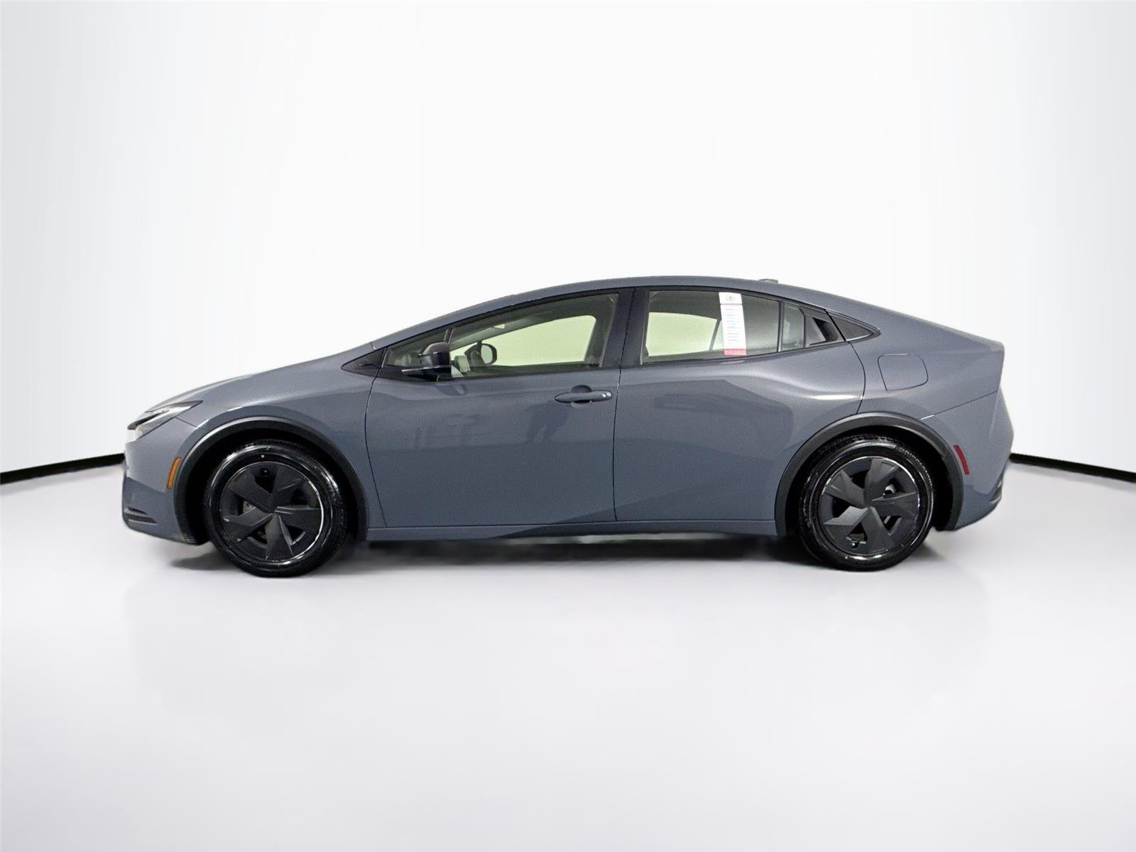 Used 2023 Guardian Gray Toyota XLE image 13