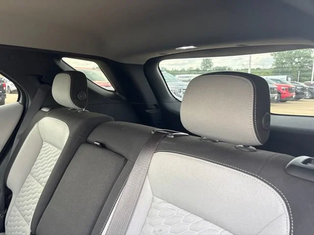 2020 Chevrolet Equinox LS - Photo 29
