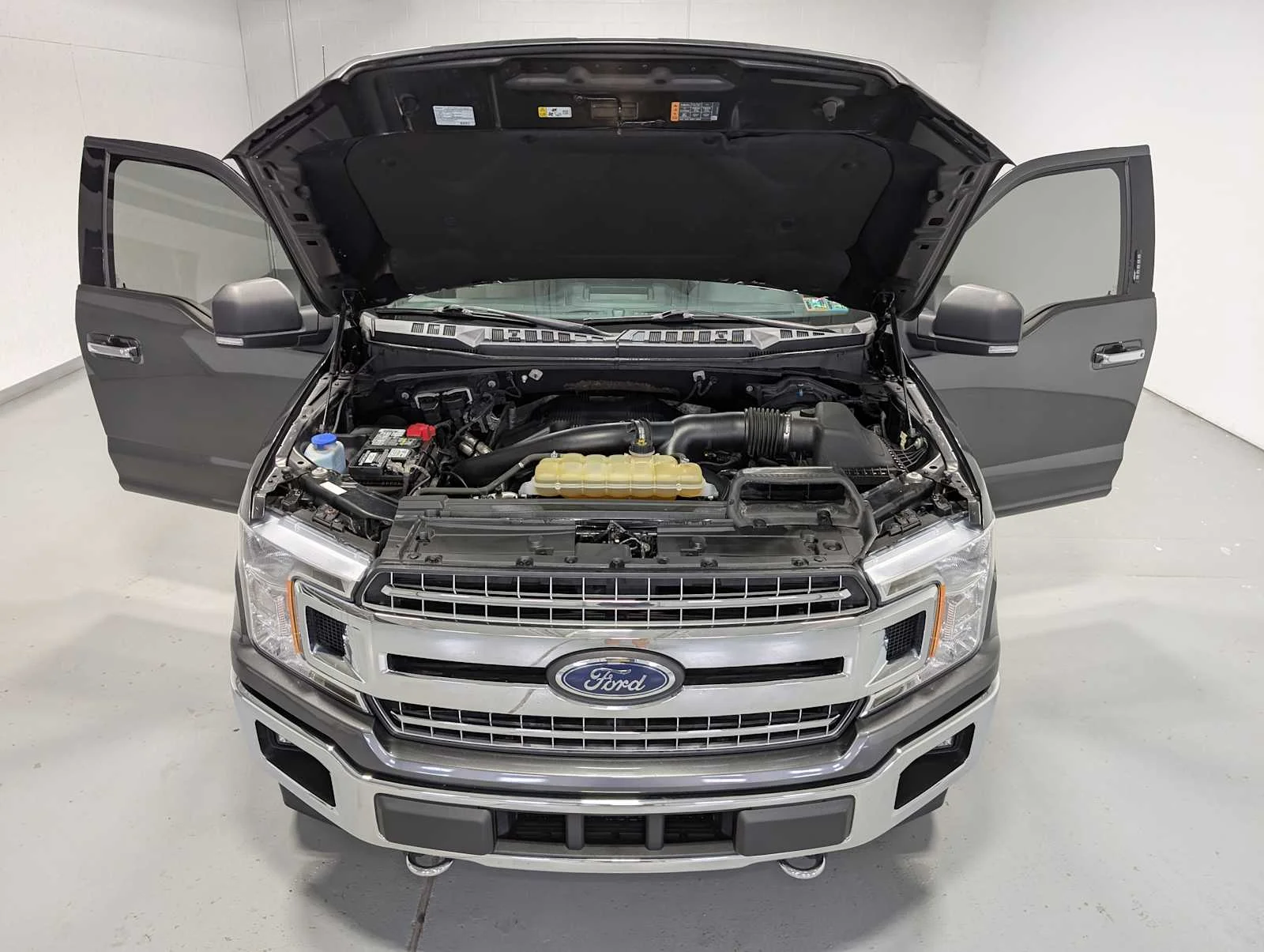Used 2019 Magnetic Ford XLT image 14