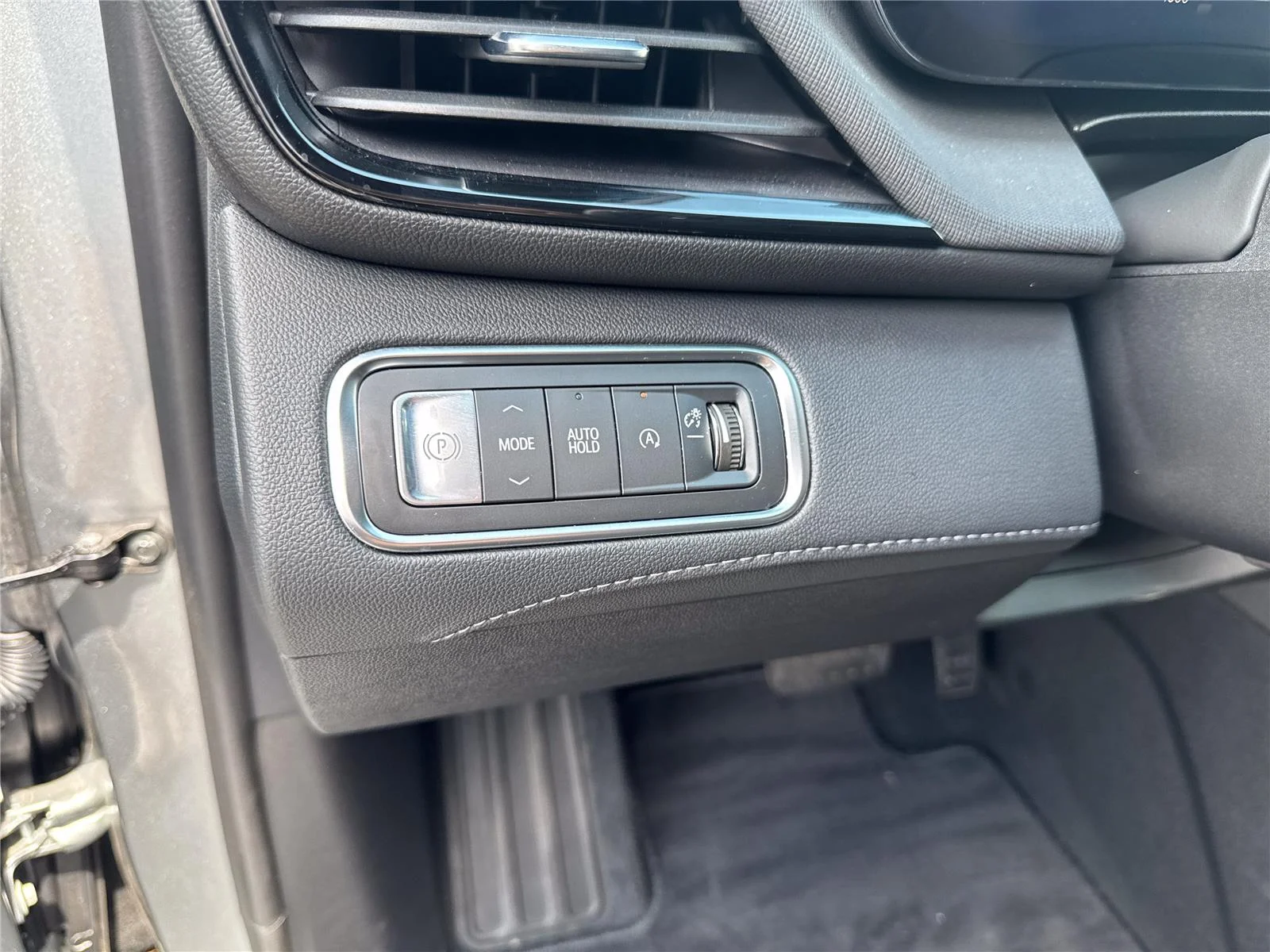 Used 2026 Moonstone Gray Metallic Buick Preferred image 21