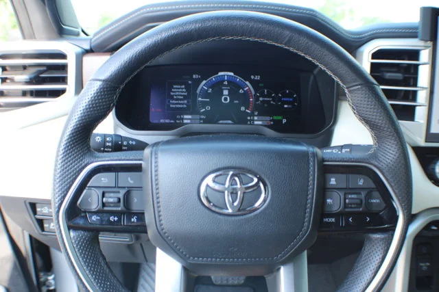 Used 2024  Toyota Capstone Hybrid image 10
