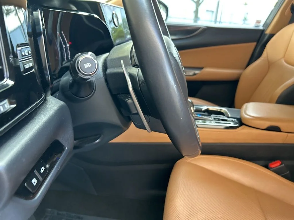Used 2023 Black Lexus 250 Base image 41