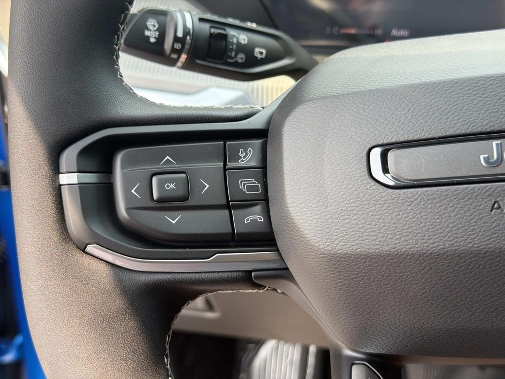 New 2026 Hydro Blue Pearlcoat Jeep Laredo image 22