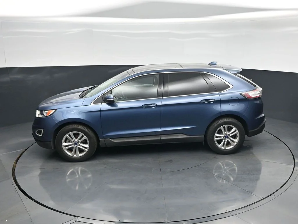Certified Used 2018 Blue Ford SEL image 46