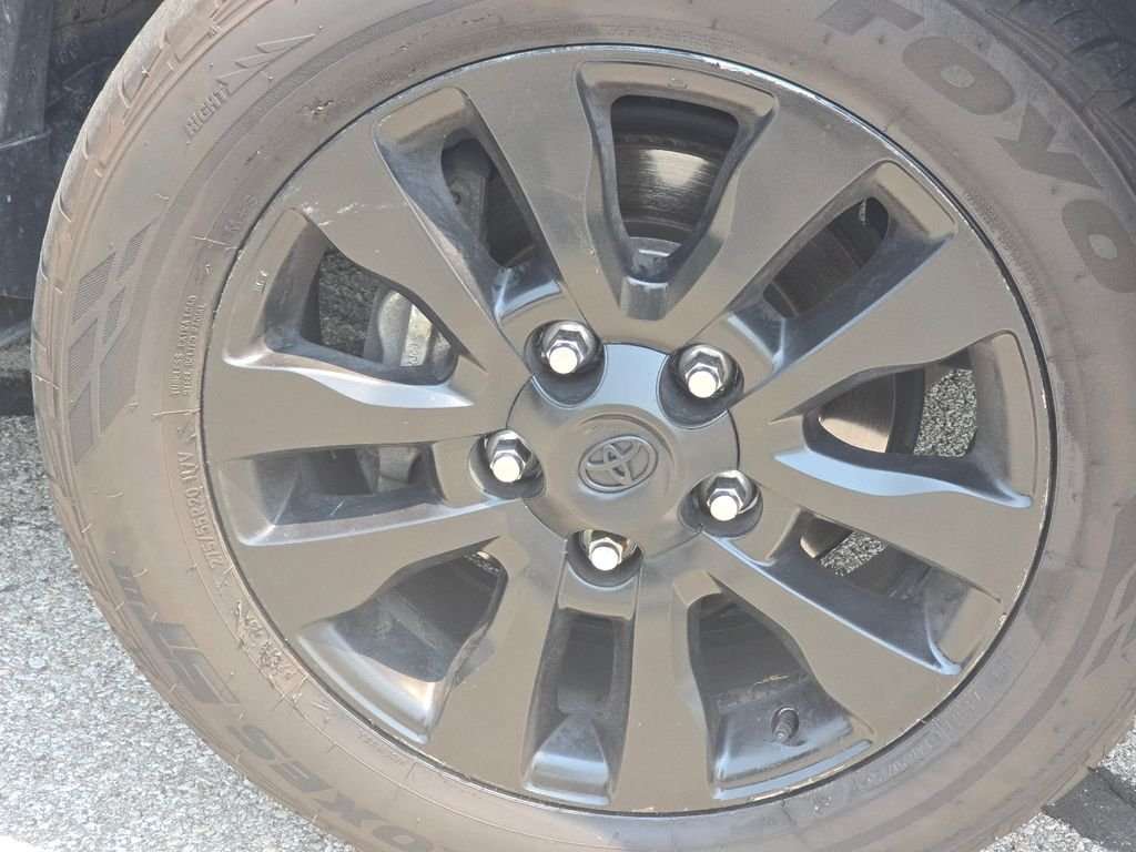 Used 2018 Magnetic Gray Metallic Toyota Platinum image 8
