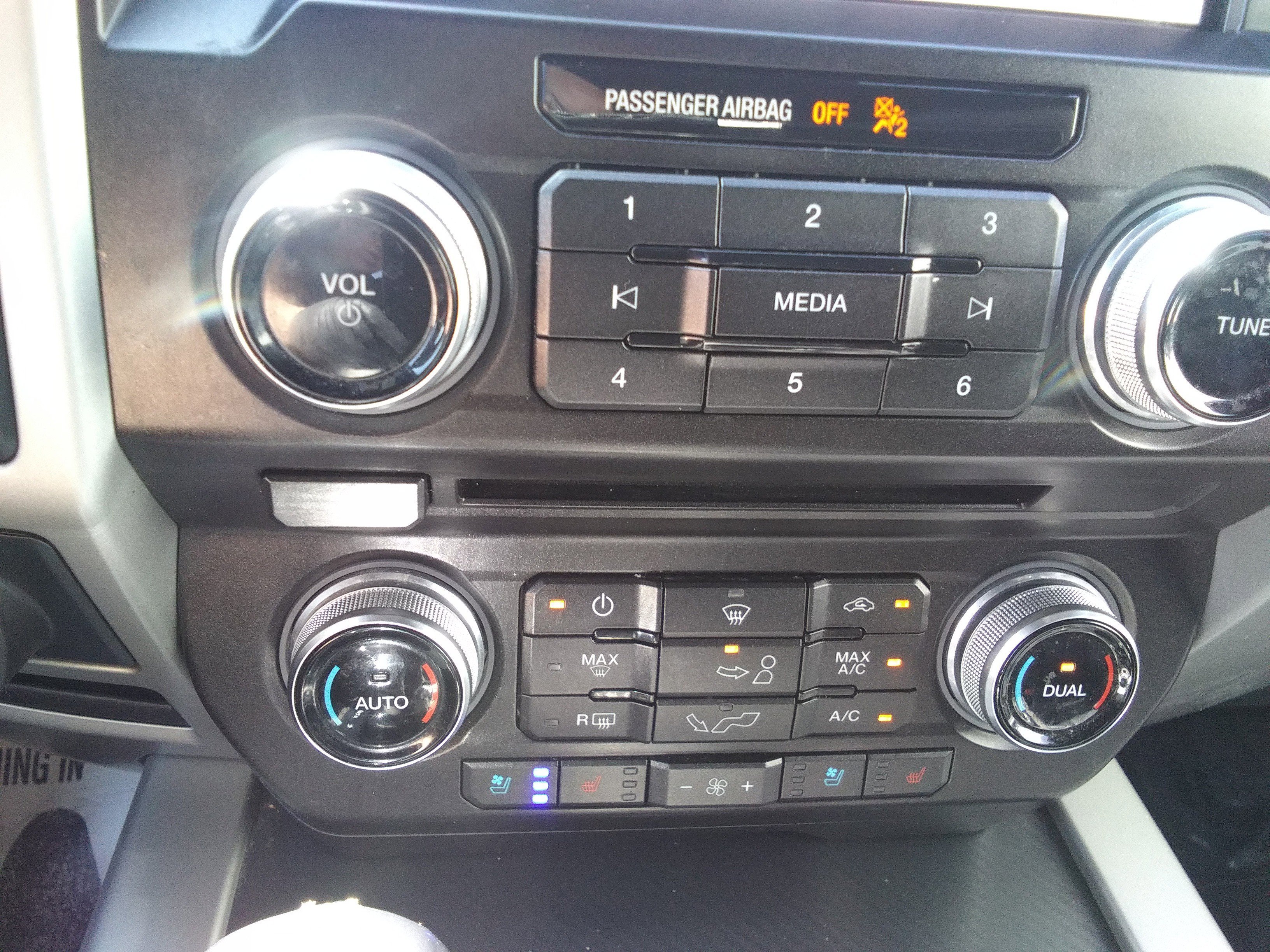 Used 2018 Black Ford Lariat image 17