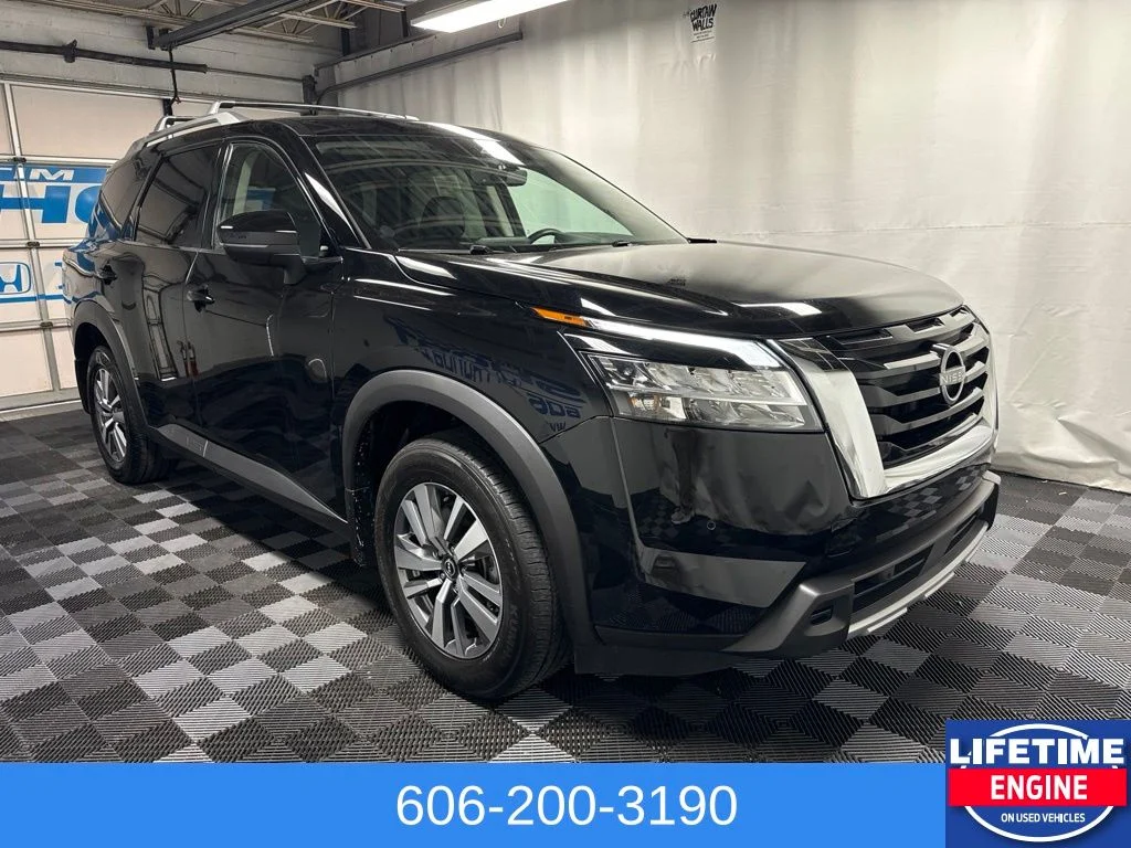 Used 2024 Black Nissan SL image 4