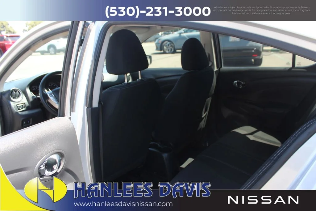 Used 2019 Silver Nissan 1.6 SV image 14