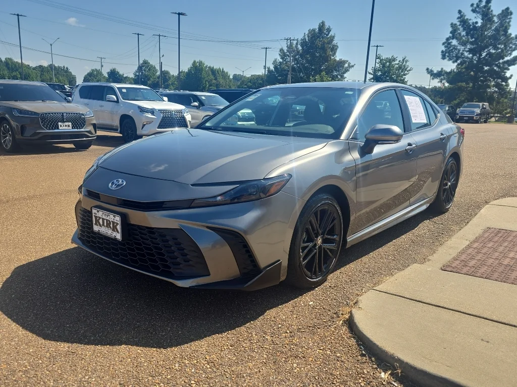 Used 2025 Heavy Metal Toyota SE image 3