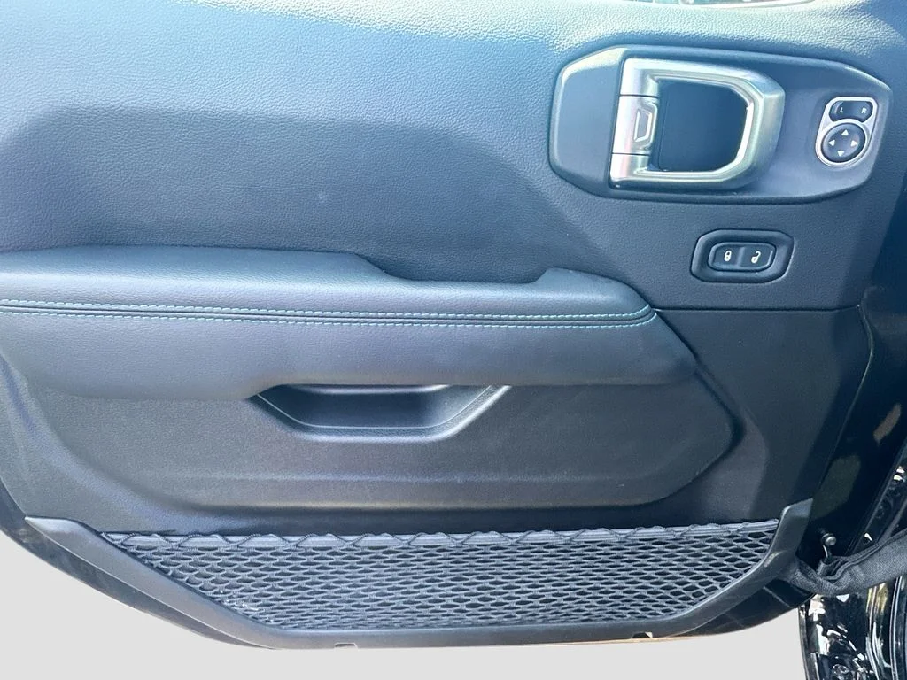 Used 2023 Black Jeep Rubicon 4xe image 20
