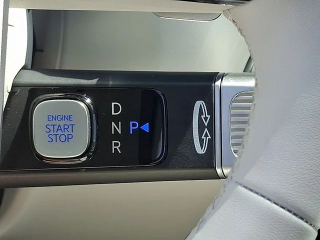 New 2027 Gray Hyundai SEL image 16