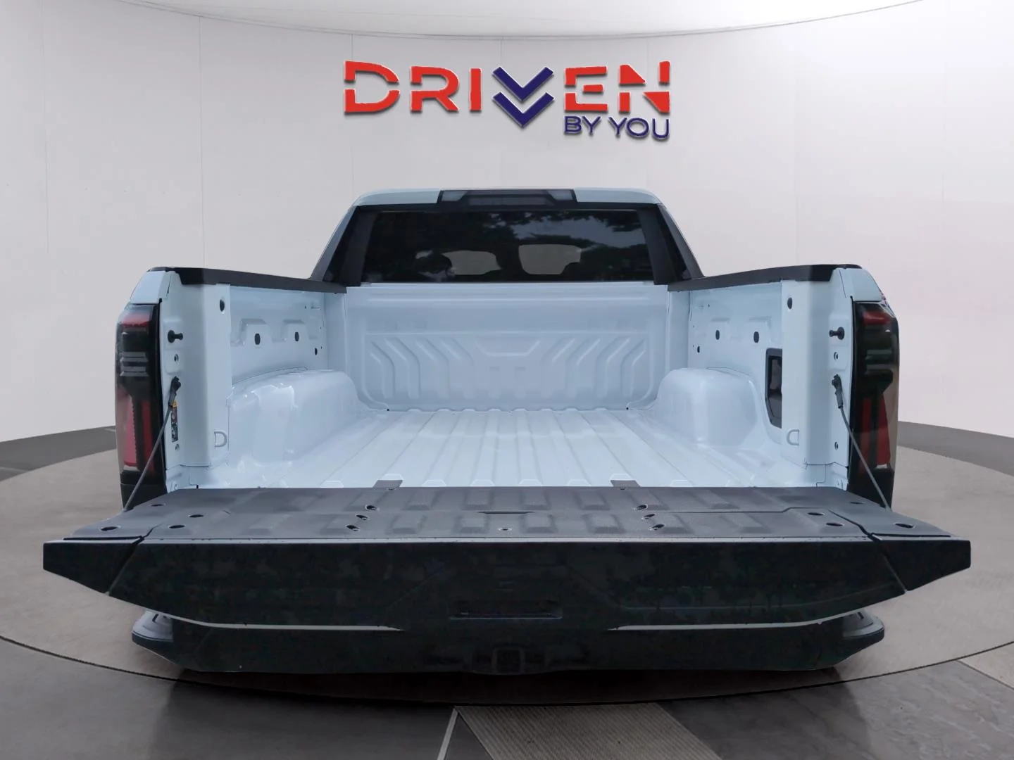 New 2026 Summit White GMC Elevation Standard Range image 5