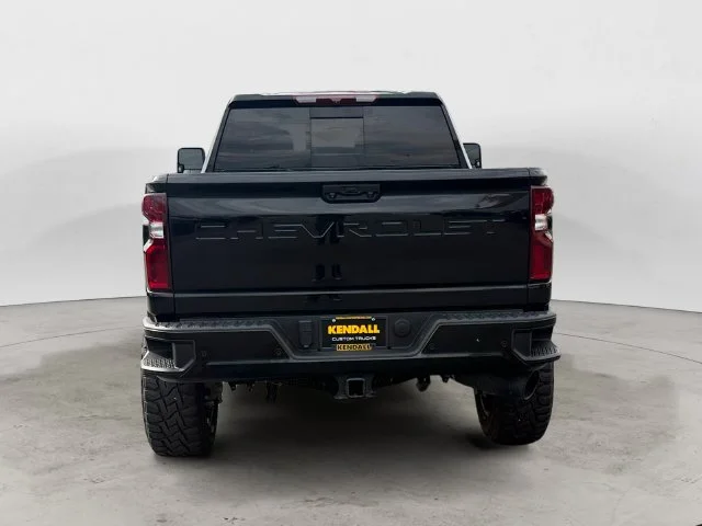 Used 2022 Black Chevrolet High Country image 7