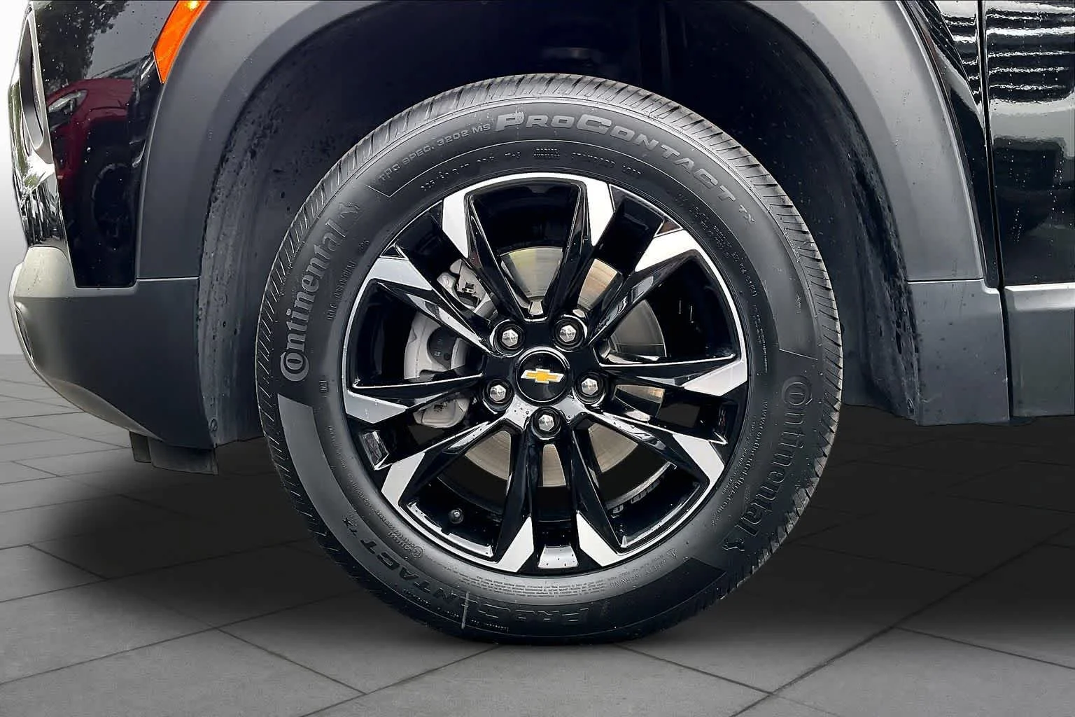 Used 2023 Mosaic Black Metallic Chevrolet LT image 18