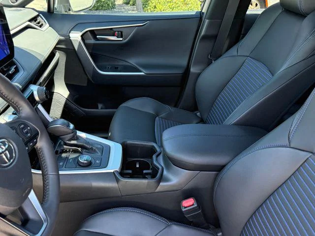 Certified Used 2025 MID BLK/WIND CHILL Toyota Hybrid XSE image 12