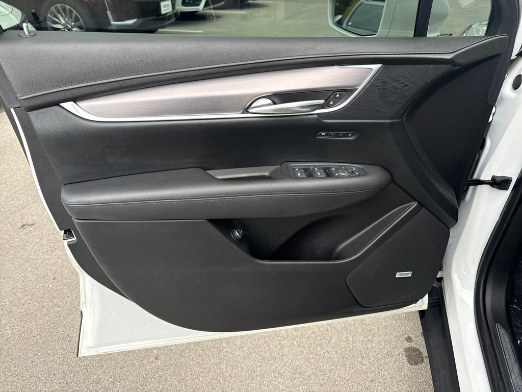 Used 2018 White Cadillac Premium Luxury image 12