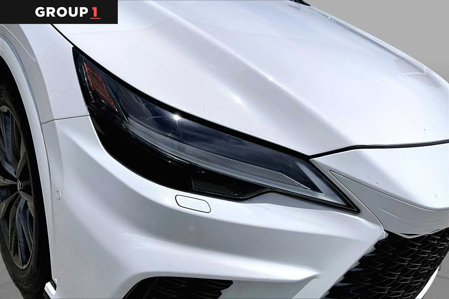 Used 2024 Ultra White Lexus F SPORT Handling image 25