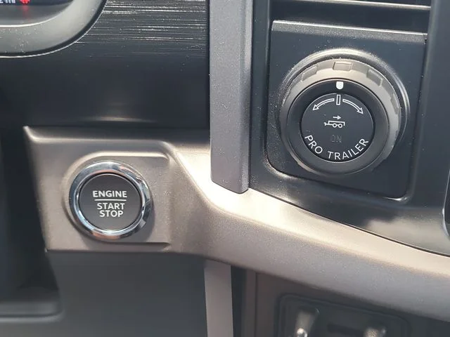 Used 2024 Black Ford XLT image 28