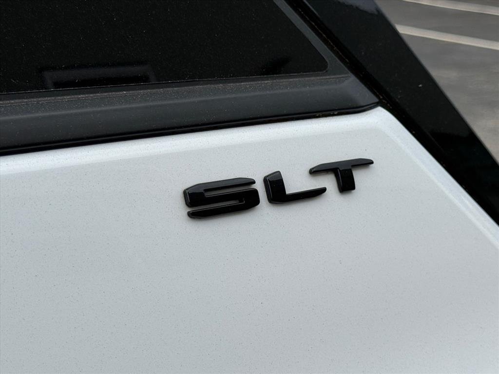 Used 2023 WHITE GMC SLT image 14