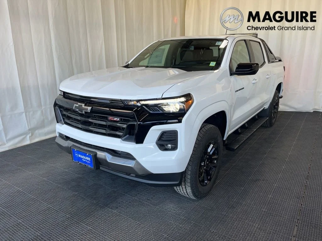 New 2026 Summit White Chevrolet Z71 image 1
