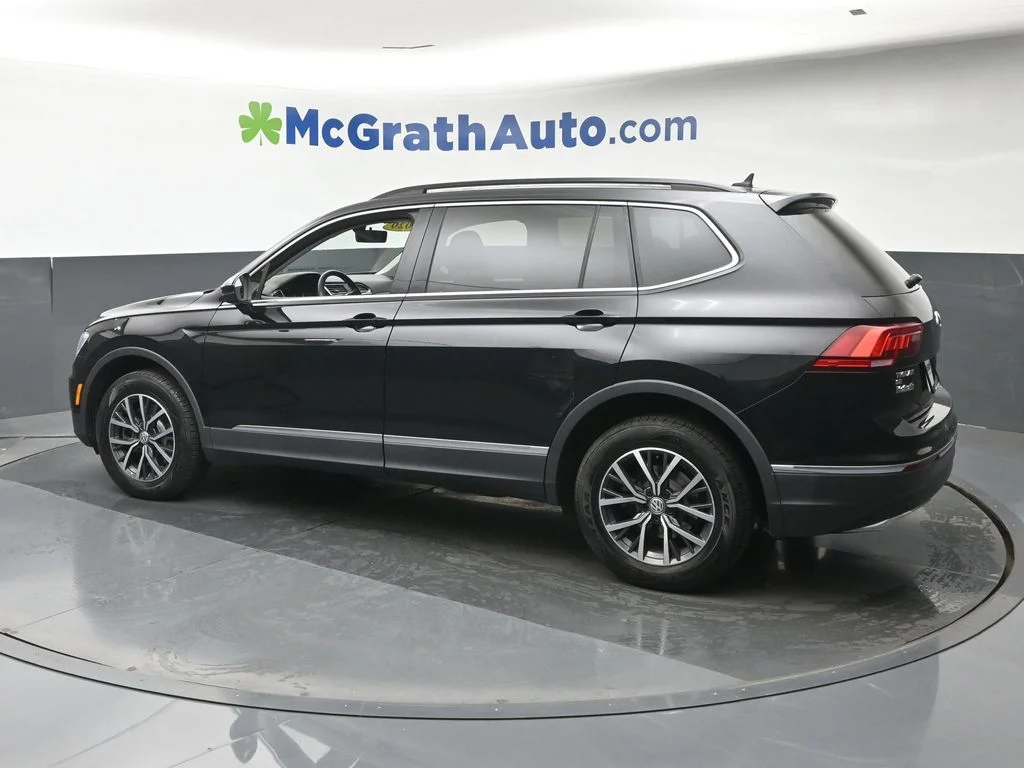 Used 2020 Black Volkswagen 2.0T SE image 25