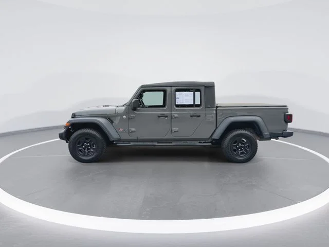 Used 2020 Gray Jeep Sport image 5