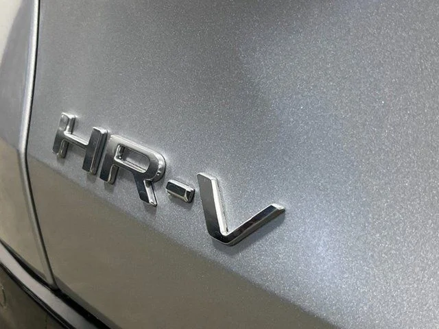 New 2027 Solar Silver Metallic Honda EX-L image 6