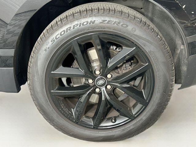 Certified Used 2026 Santorini Black Land Rover S image 31
