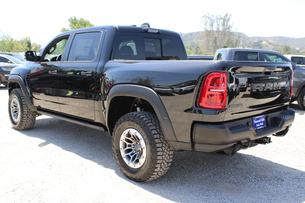 New 2026 Diamond Black Crystal Pearl-Coat Exterior Paint Ram RHO image 6
