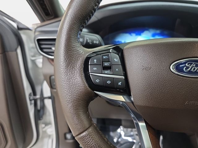 Used 2023 White Ford King Ranch image 17