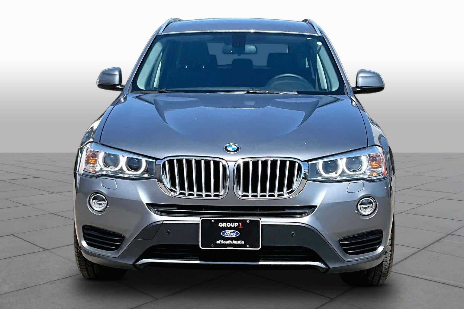 Used 2017 Space Gray Metallic BMW sDrive28i image 2