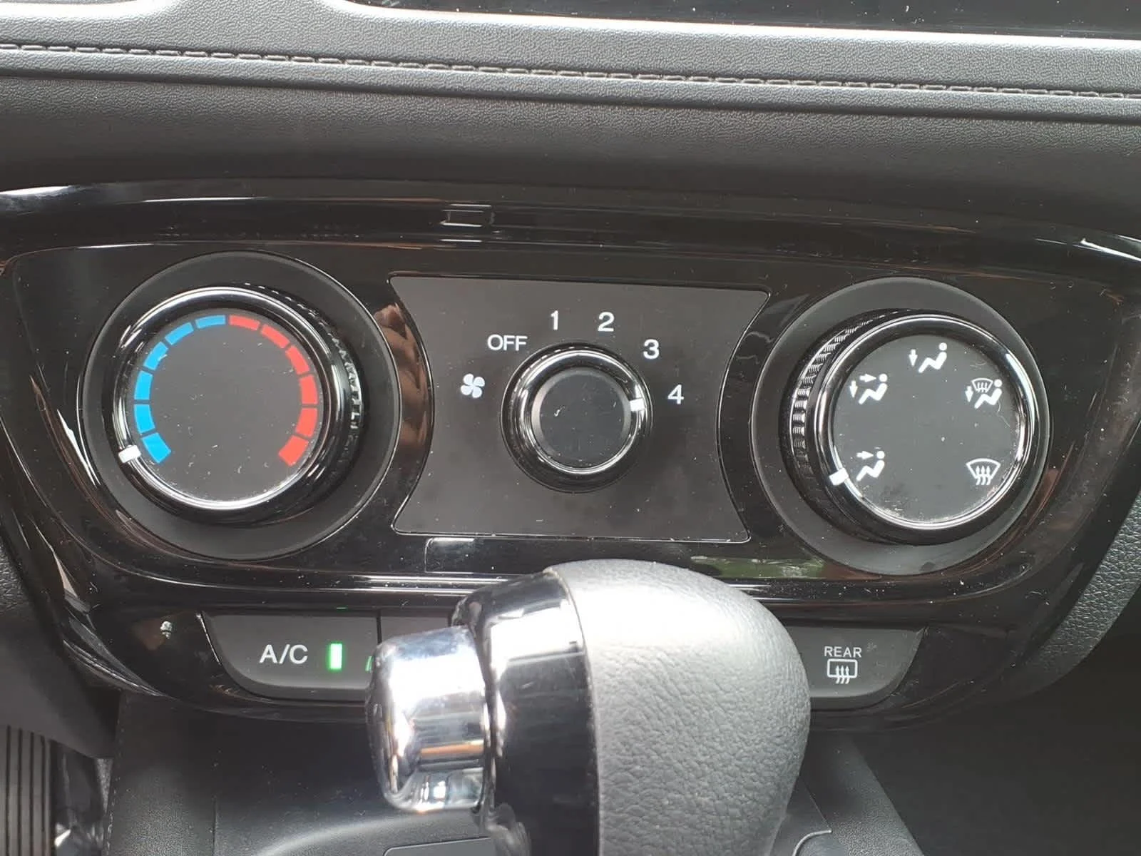 Certified Used 2019 Modern Steel Metallic Honda LX image 19