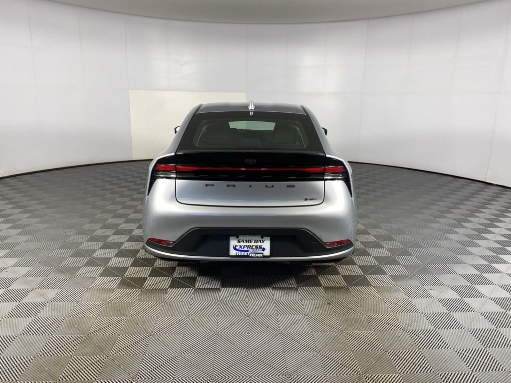 2023 Toyota Prius LE - Photo 20