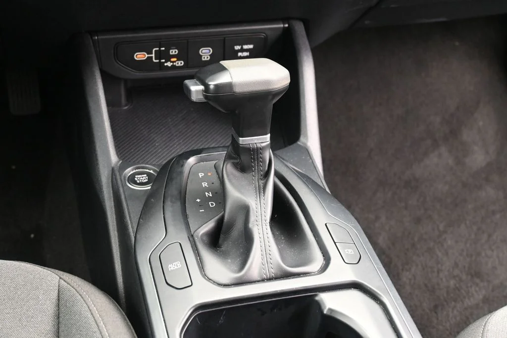 2025 Kia K4 LXS - Photo 21