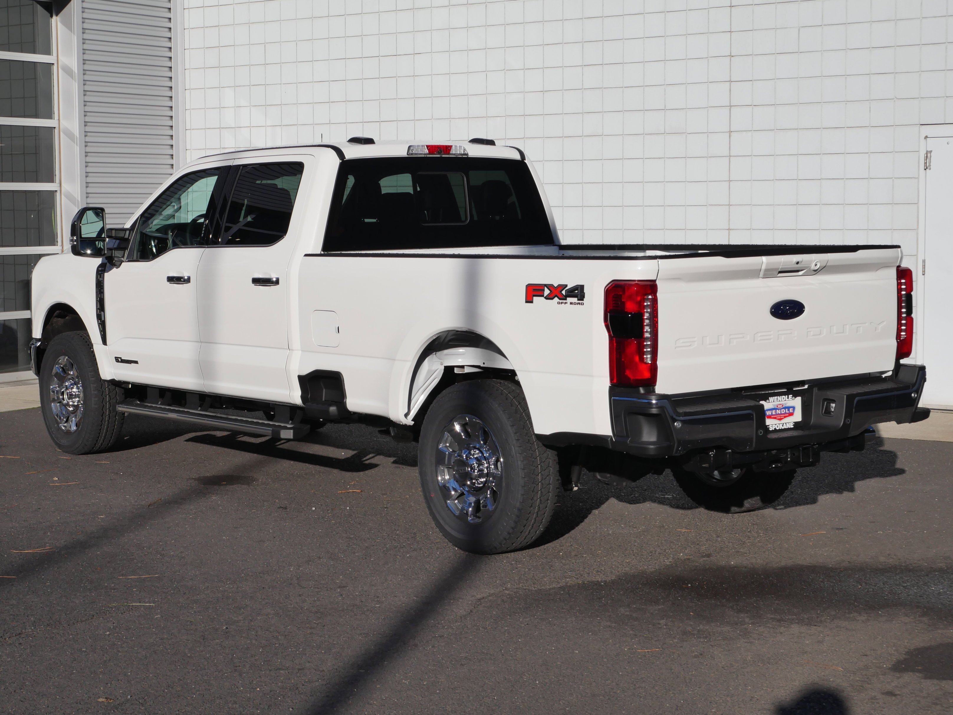 New 2026 Star White Metallic Tri-Coat Ford F-350® Lariat® image 24