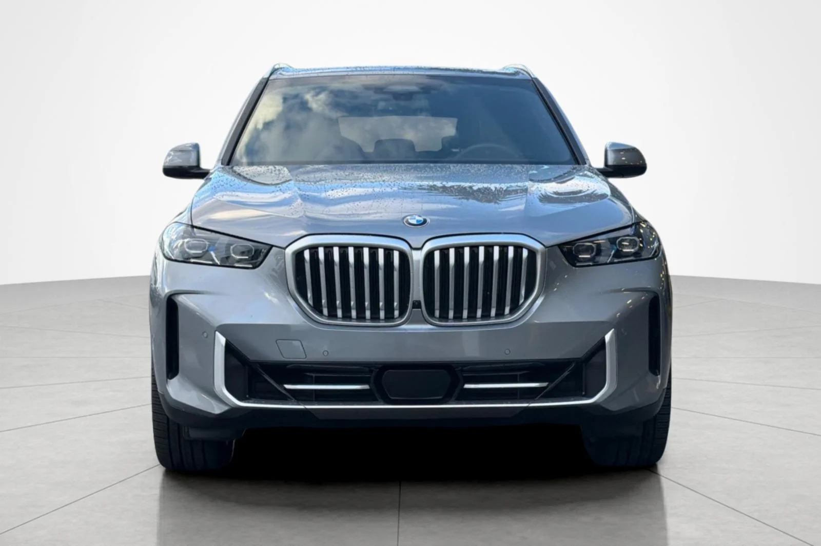 Used 2025 Skyscraper Grey Metallic BMW xDrive40i image 8