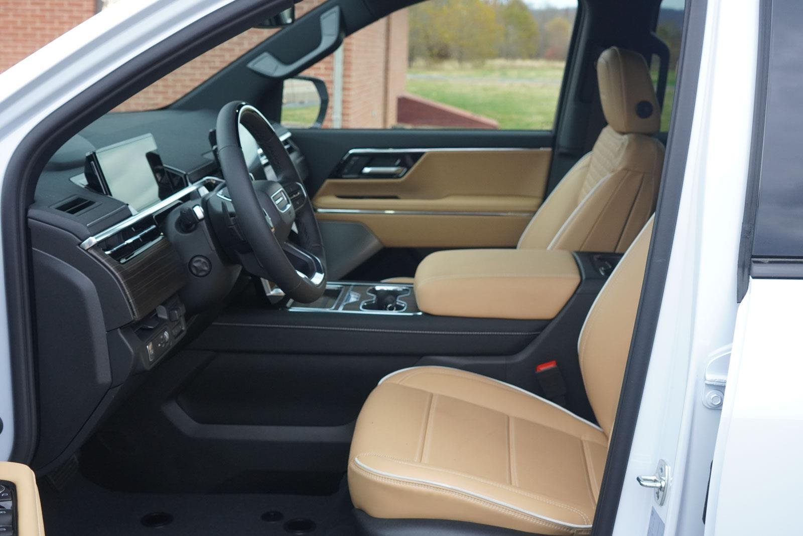 New 2026 Glacier White Tricoat GMC Denali Standard Range image 27