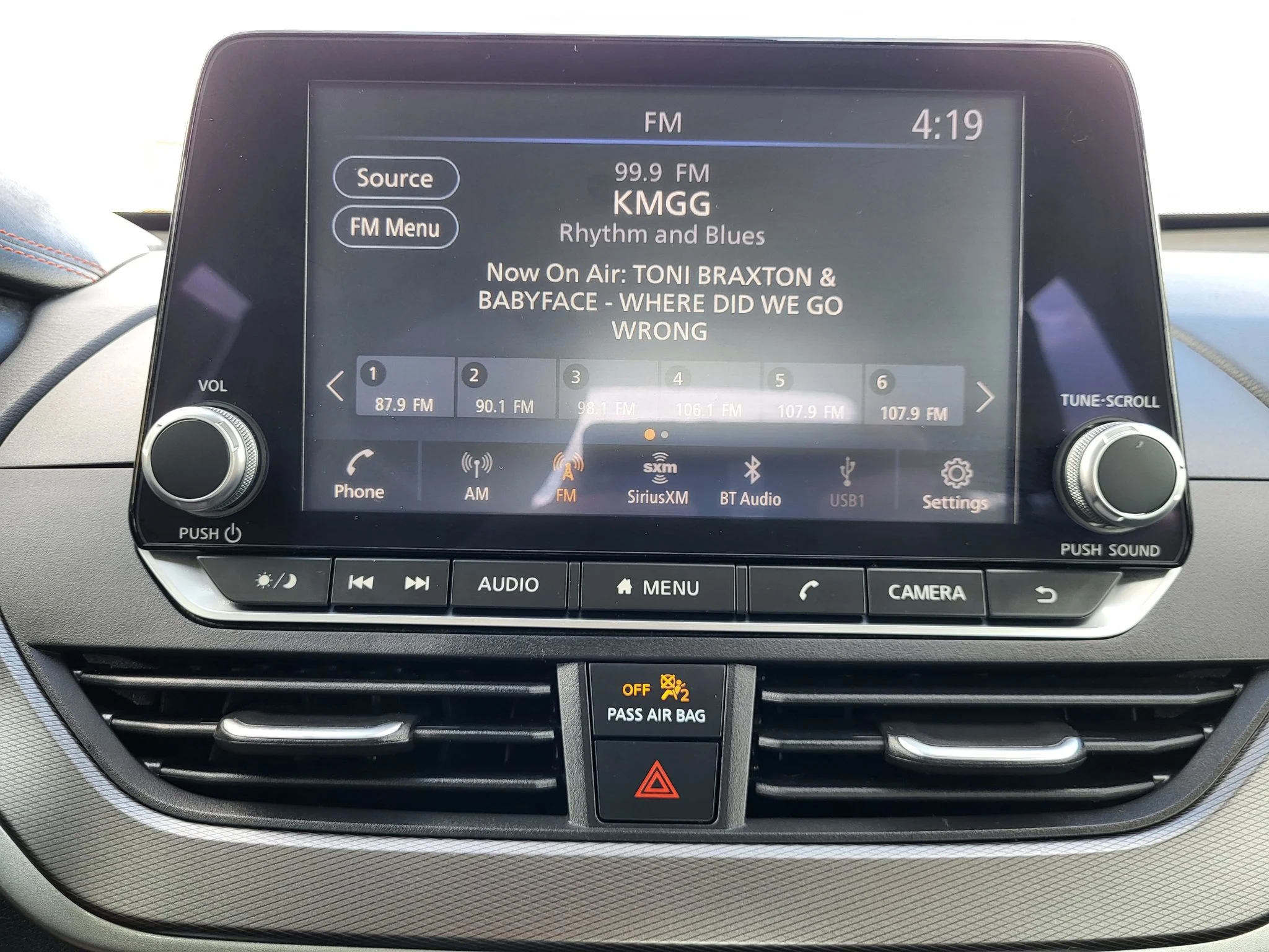 Used 2024 Silver Nissan 2.5 SR image 14