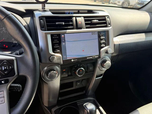 Certified Used 2020 ICE CAP Toyota SR5 Premium image 15