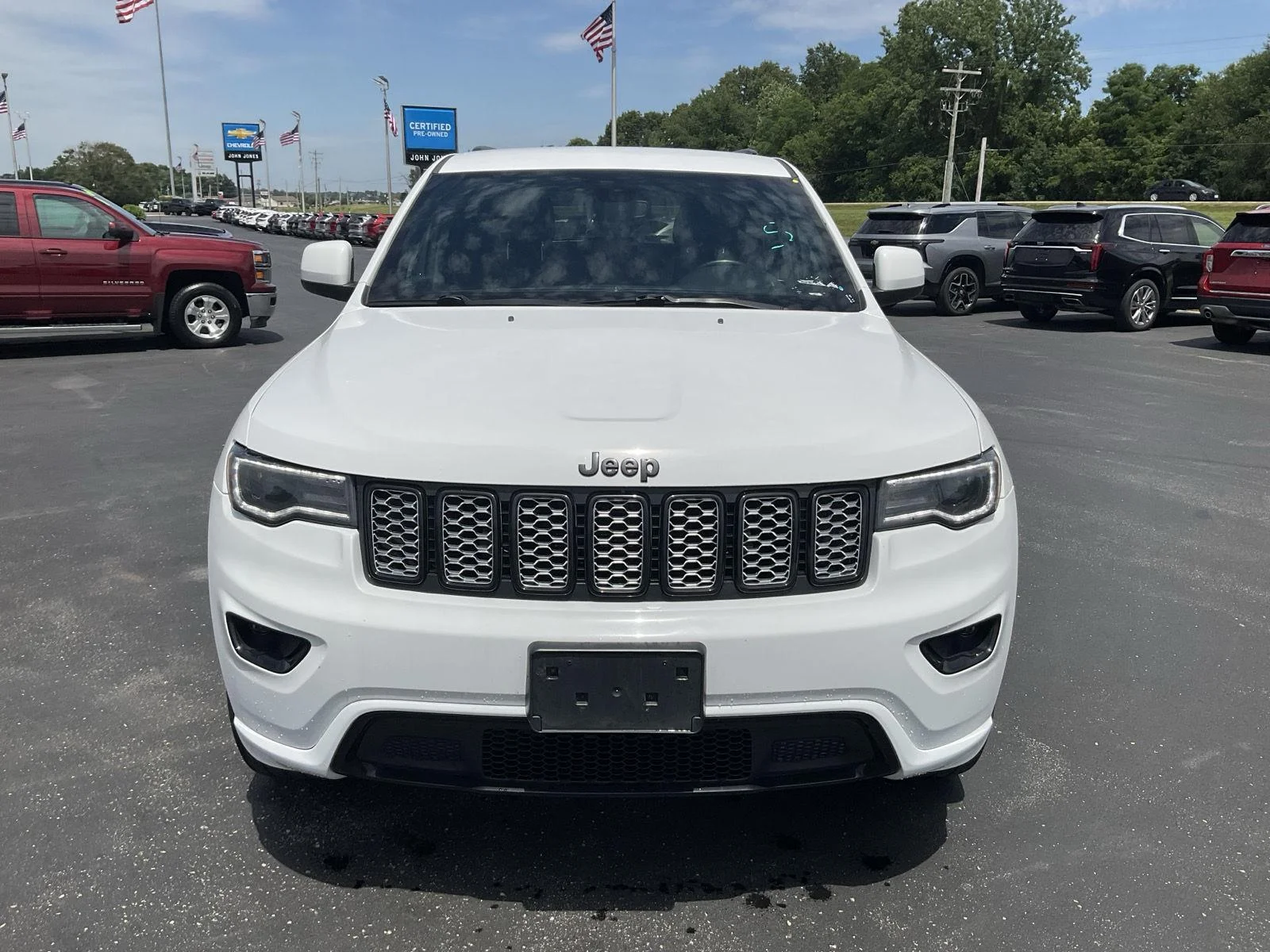 Used 2020 Bright White Clearcoat Jeep Altitude image 2