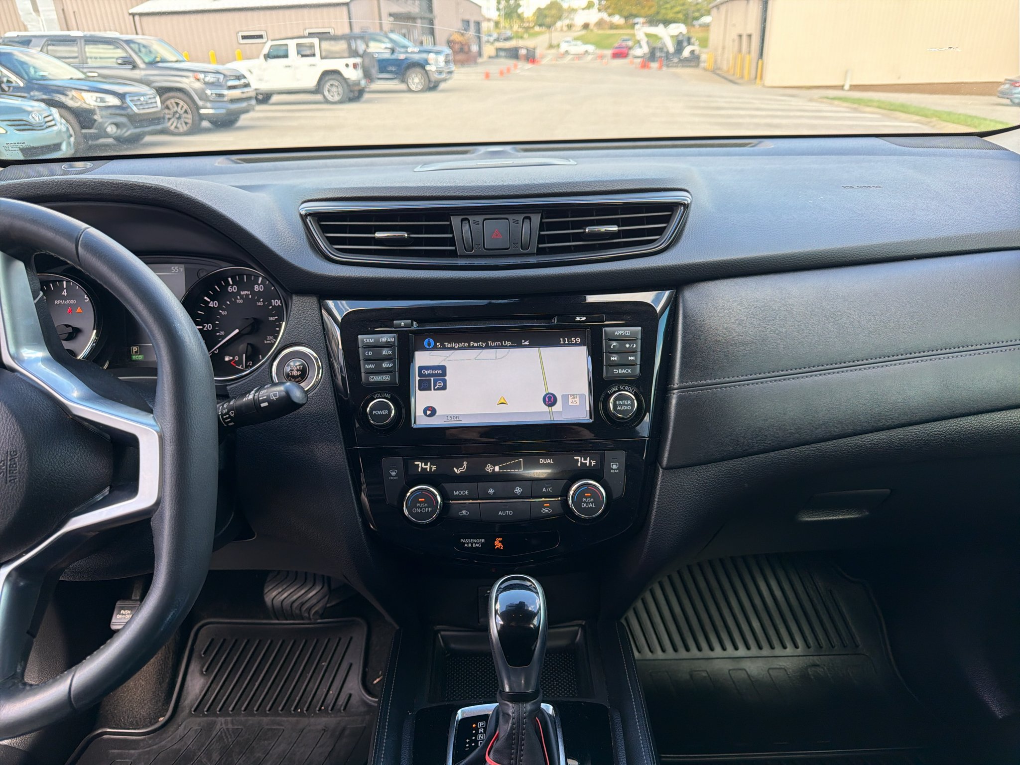 Used 2017 Pearl White Nissan SL image 8
