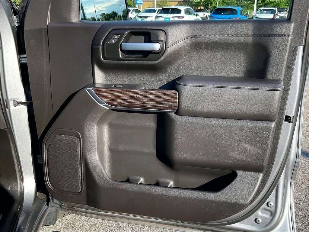 Used 2021 Gray GMC SLE image 12