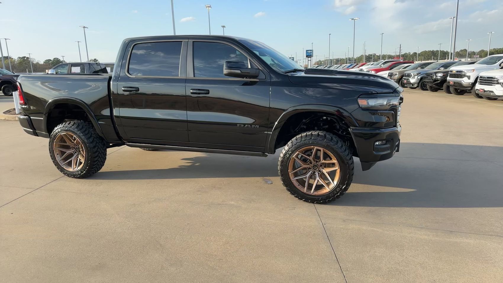 New 2026 Diamond Black Crystal Pearlcoat Ram Laramie image 9