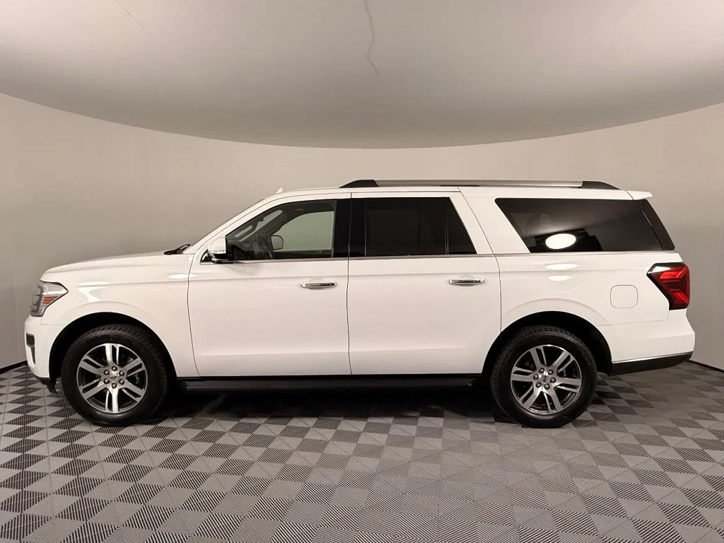 Used 2024 White Ford Limited image 12