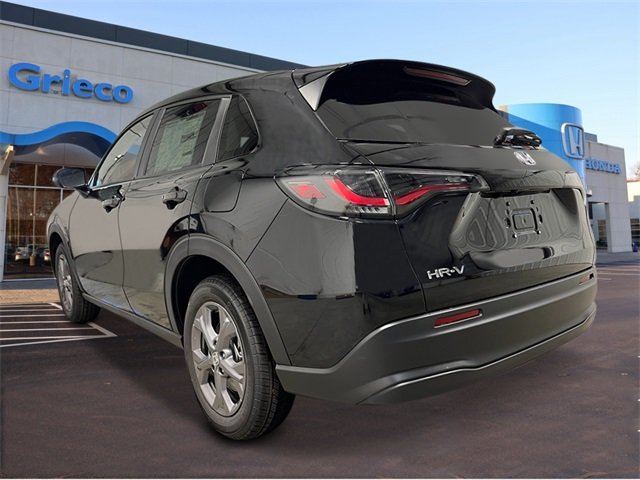 2026 Honda HR-V LX photo 3